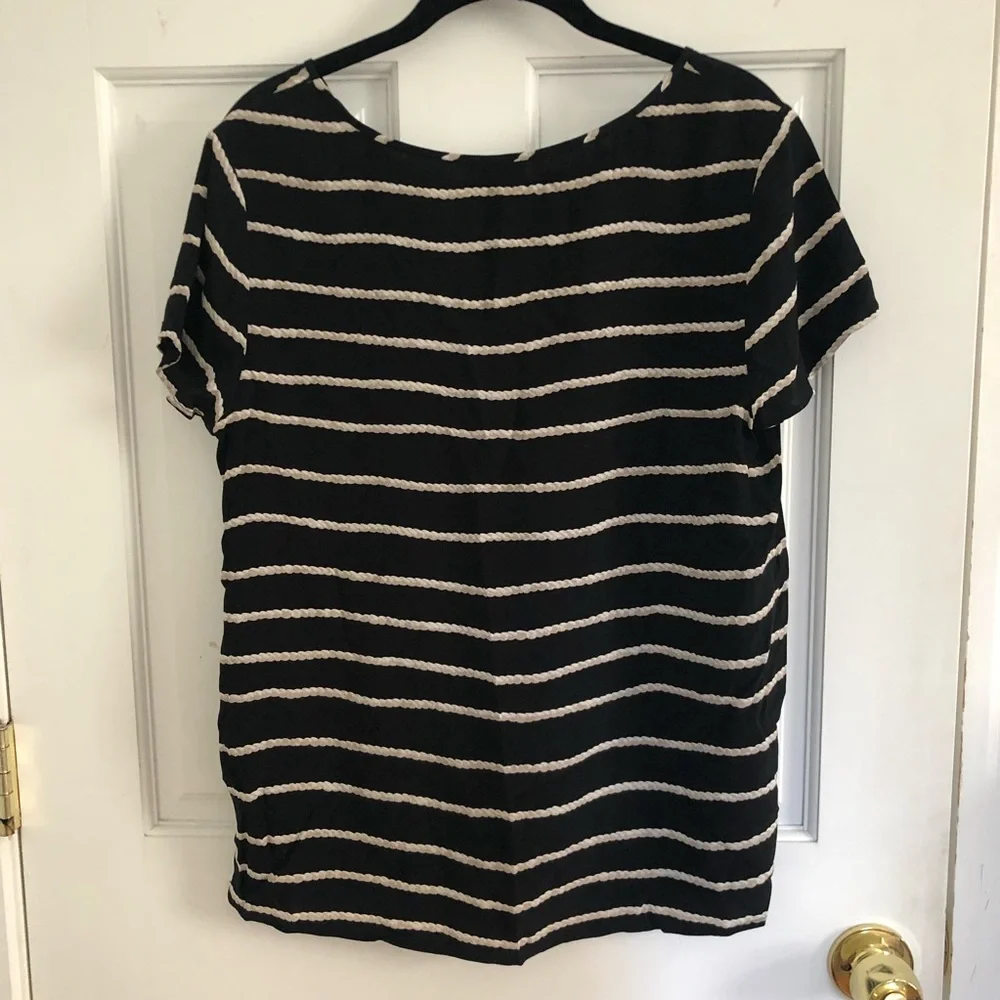 Joie Black and Tan Rope Print Silk Short Sleeve Blouse - Picture 2 of 6